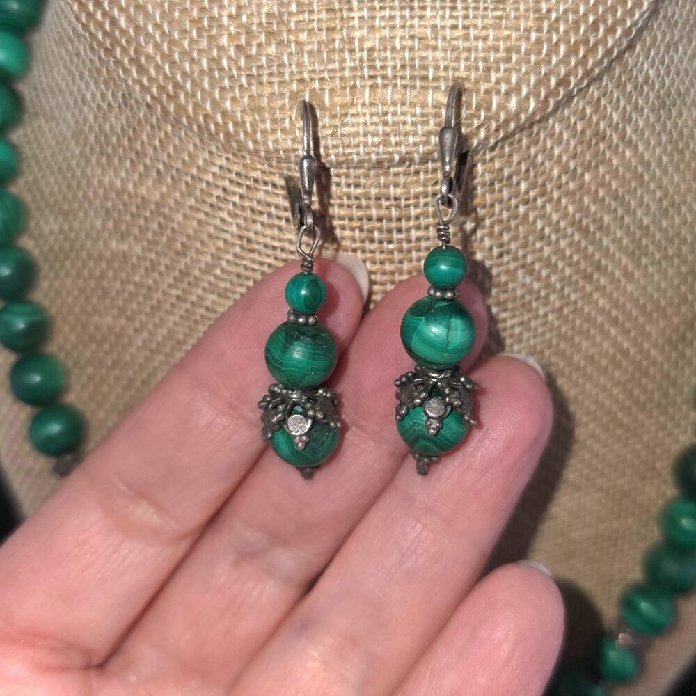 Vintage Malachite Beaded Necklace & Earrings Set Sterling Silver 19 inches - Picture 2 of 8